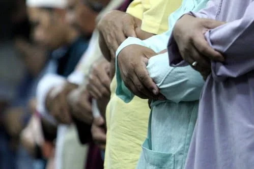 TIGA KALI TIDAK SHALAT JUMAT, KAFIRKAH?