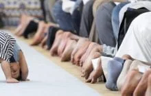 MENGAPA SALAT MALAM DI BULAN RAMADHAN DISEBUT TARAWIH?