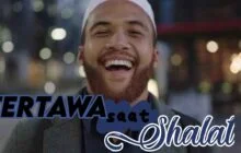 TERTAWA SAAT SALAT