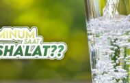 MINUM SAAT SALAT?